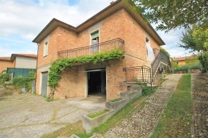 RIF. VV 111 CASA SINGOLA GRACCIANO DI MONTEPULCIANO SI RICH.€ 165.000,00